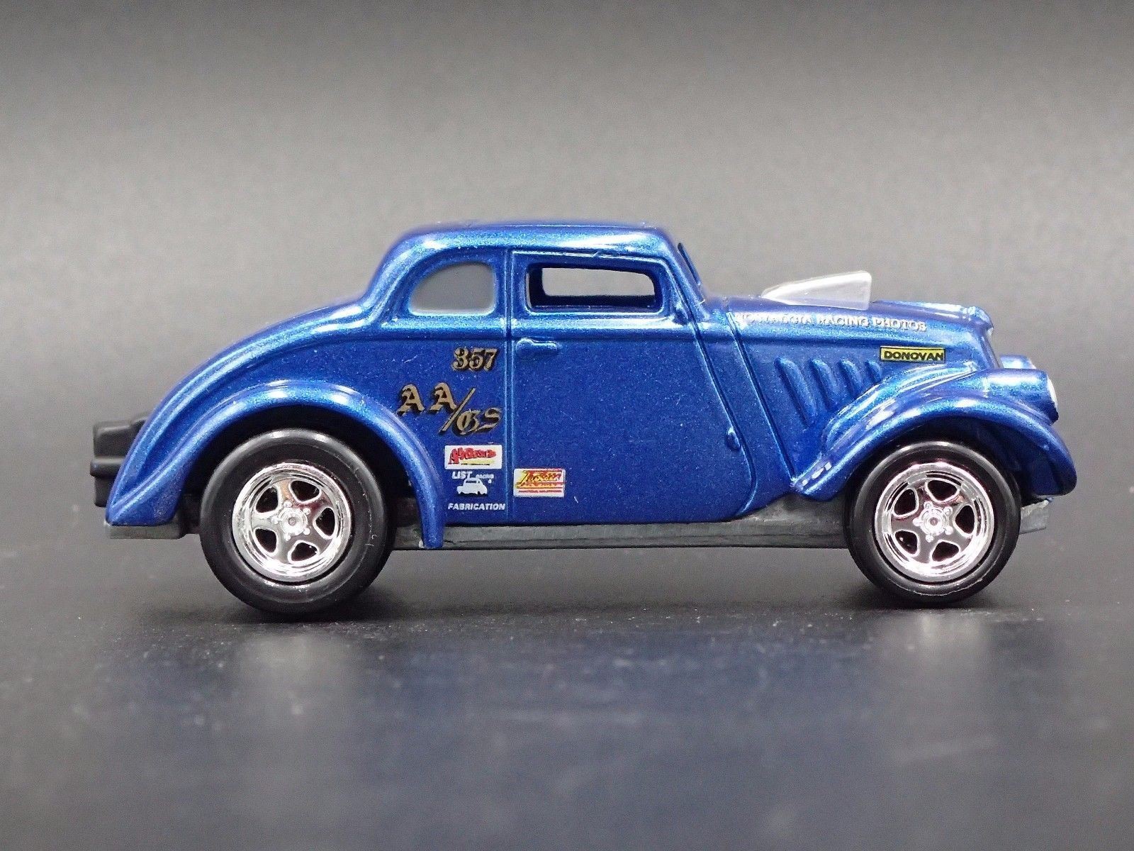 1933 33 WILLYS GASSER COUPE NHRA RARE 1:64 SCALE DIORAMA DIECAST MODEL CAR