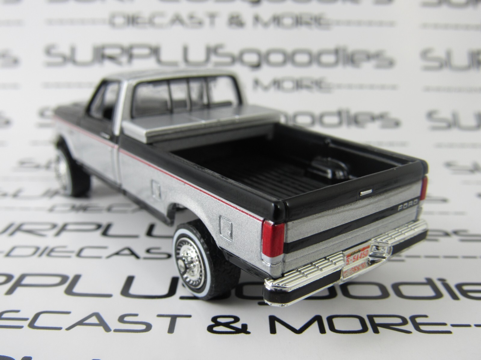 2024 Greenlight LOOSE Black & Silver 1990 FORD F250 F-250 Farm Work Pickup Truck