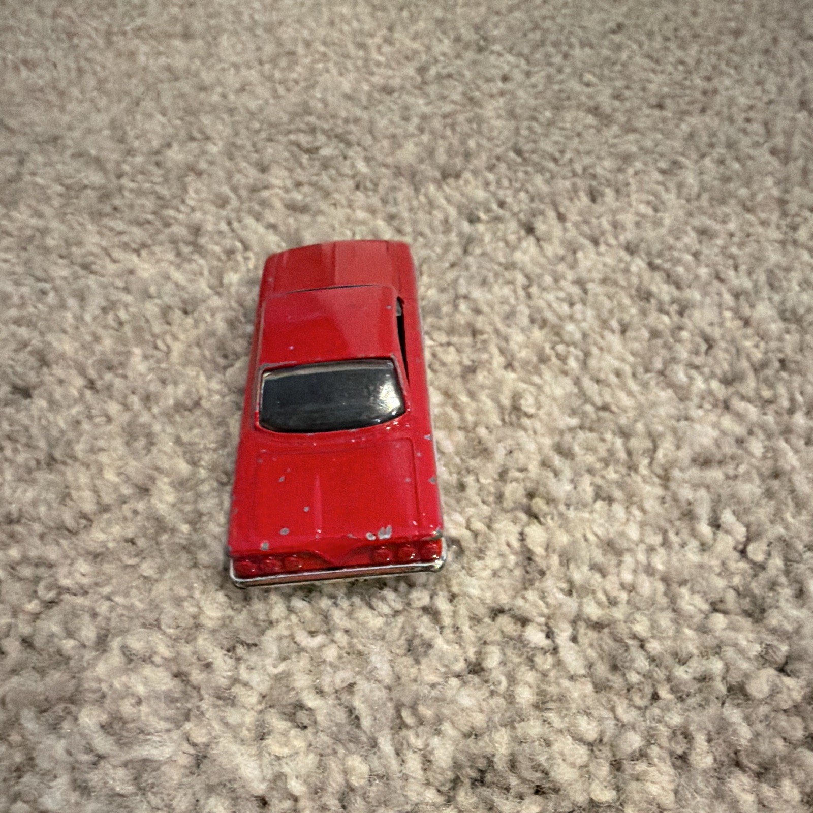 Hot Wheels Classics 1961 Chevrolet Impala 1:64 Red Diecast