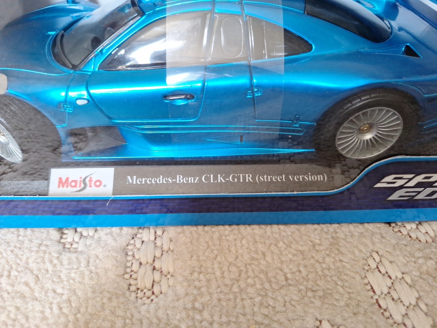 Maisto Exclusive Style Mercedes Benz CLK- GTR (Street Version) 1:18 READ DESC!