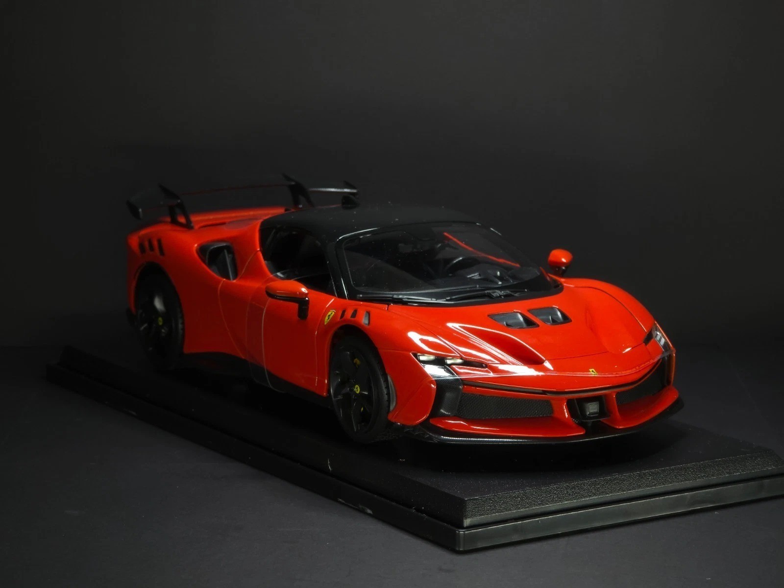 Ferrari SF90 XX Stradale 1:18 Maisto Exclusive Style Special Edition – Red