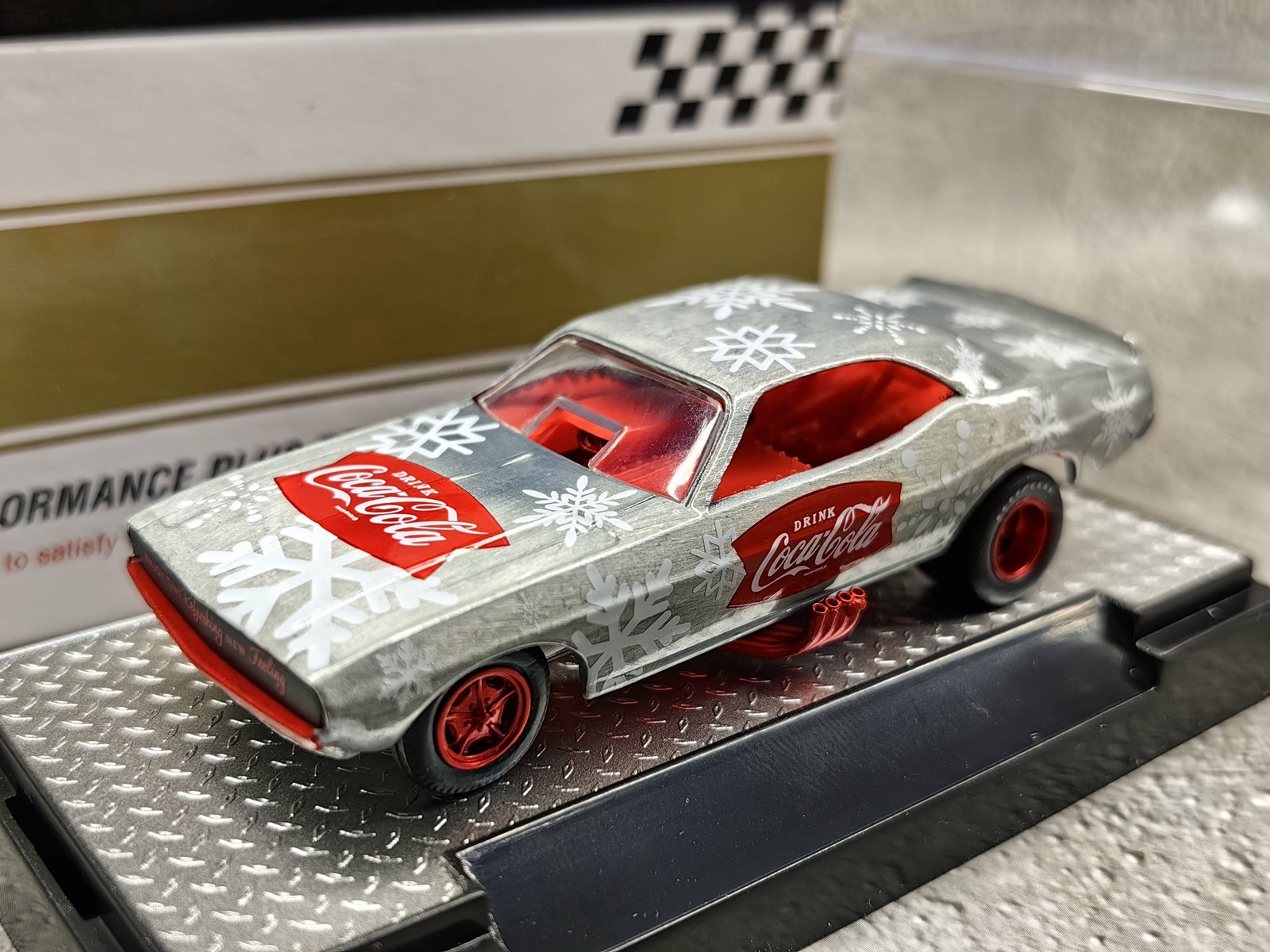New M2 1/64 Dodge Challenger Clear Oil Cola Edition Alloy Car Model