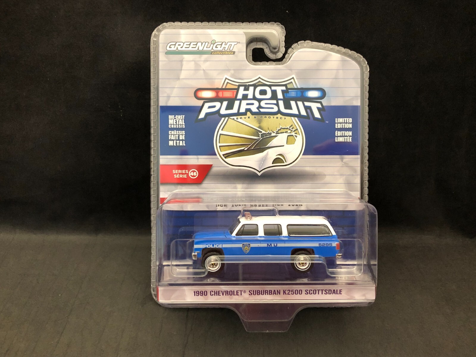 Greenlight Hot Pursuit 46 – NYPD 1990 Chevy Suburban K2500 Scottsdale 43040-D