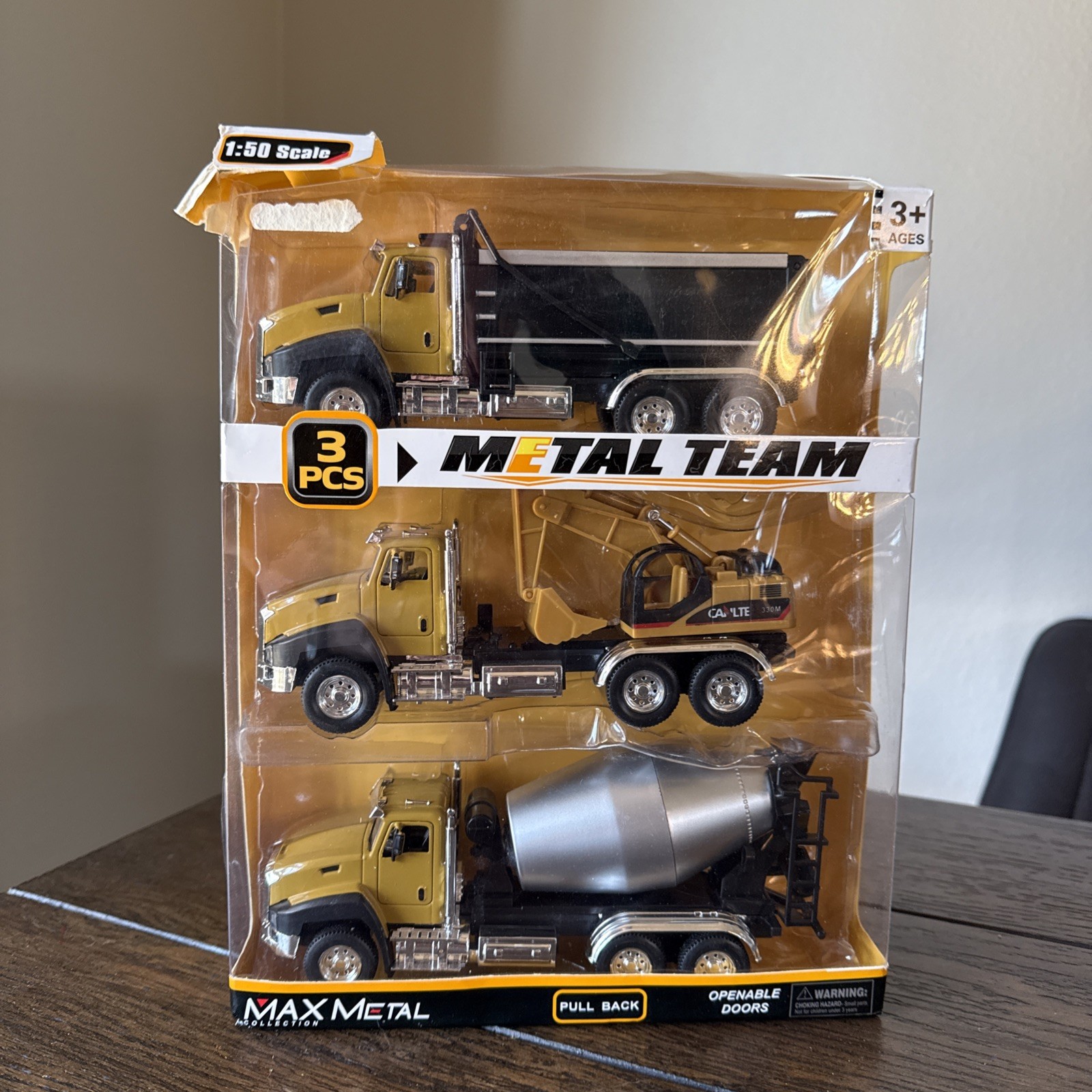 Max Metal Collection 3 Pcs Metal Team Trucks ￼