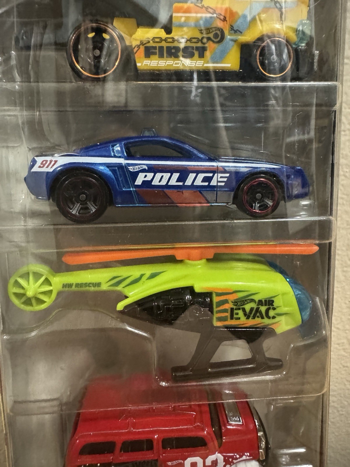 Hot Wheels 5 Pack Priority Patrol Police Fire Rescue Emergency Vehicles New