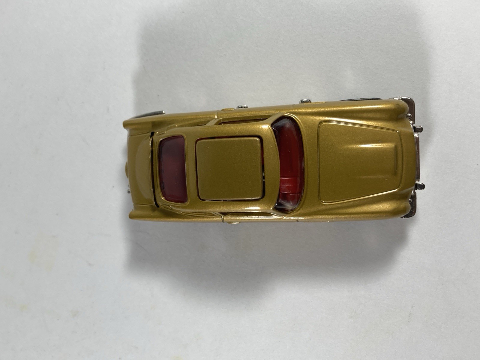 Corgi 1/43 Scale 04201 James Bond 007 Aston Martin DB5 & Oddjob Figure Set