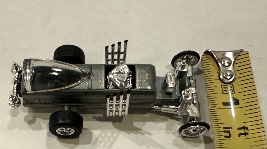Johnny Lightning Munsters Dragster 1:64 Diecast Hot Rod Hearse Car