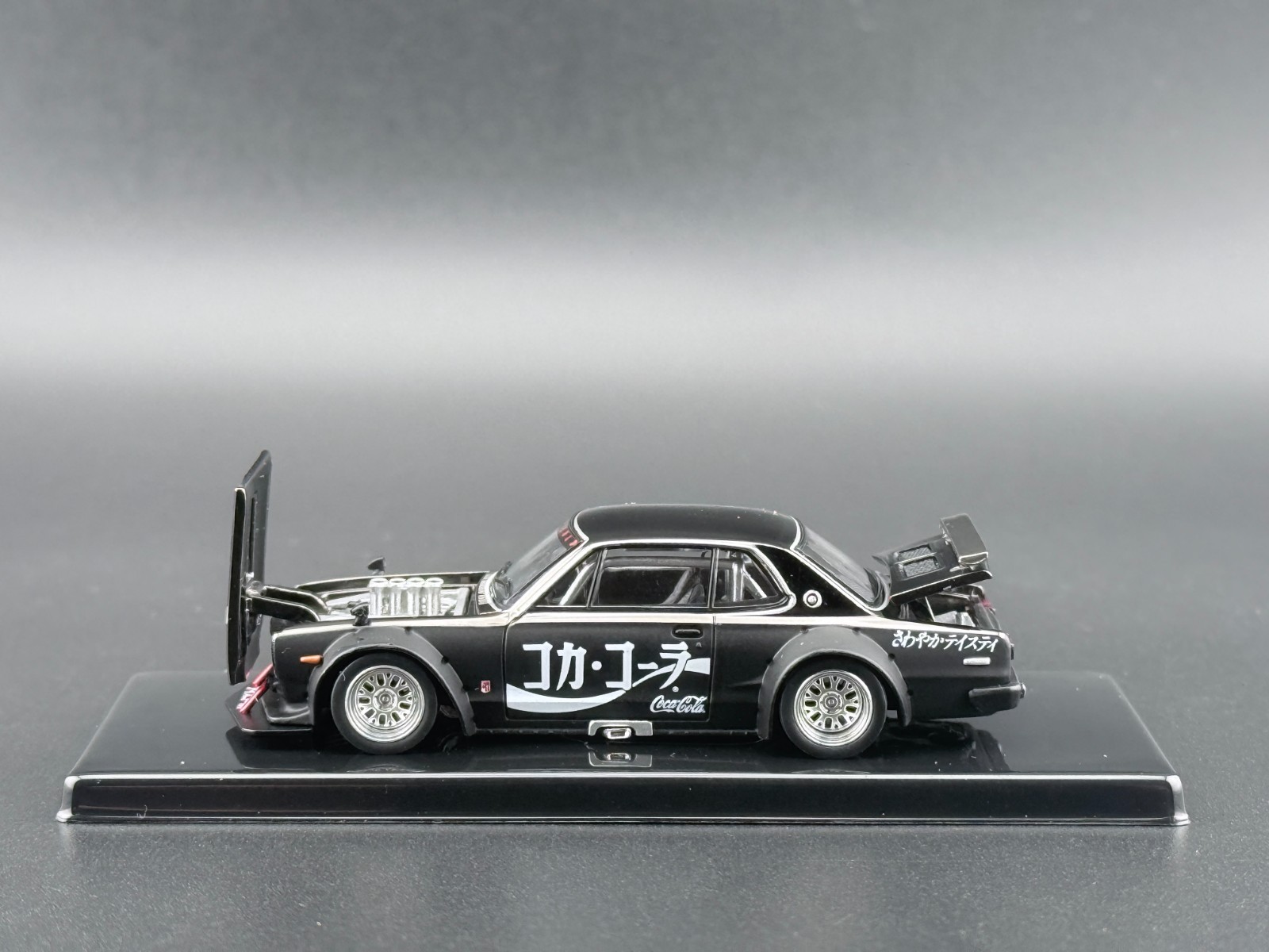 Pop Race Nissan Skyline GT-R Drift Coca Cola ZERO JP Black Chrome 640161 1/64