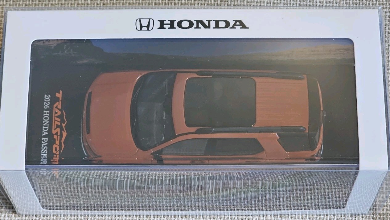 2026 Honda Passport Trailsport 1:43 Original Diecast Model