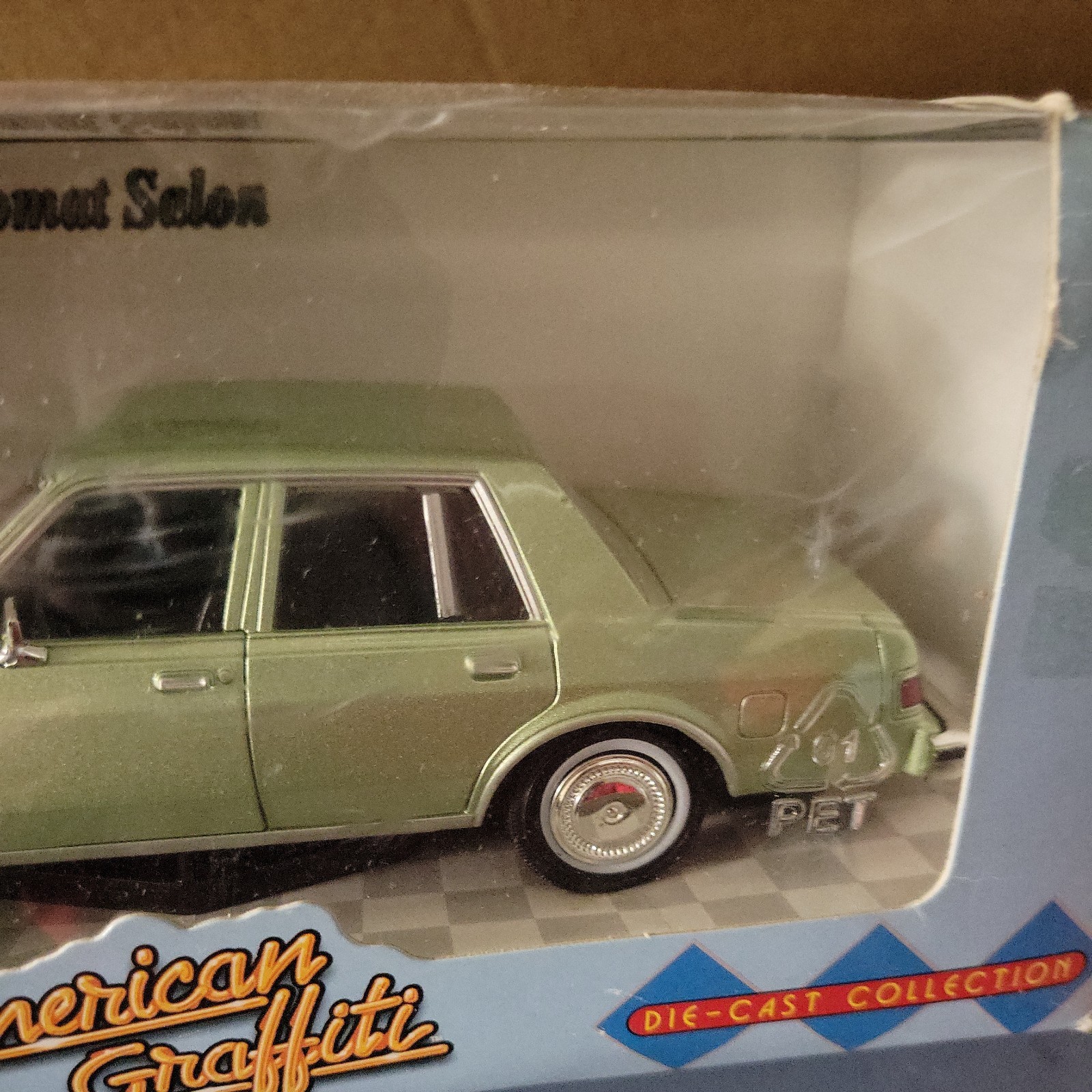 MOTOR MAX – 1986 Dodge Diplomat Salon AMERICAN GRAFFITI 1:24 Scale Diecast Green