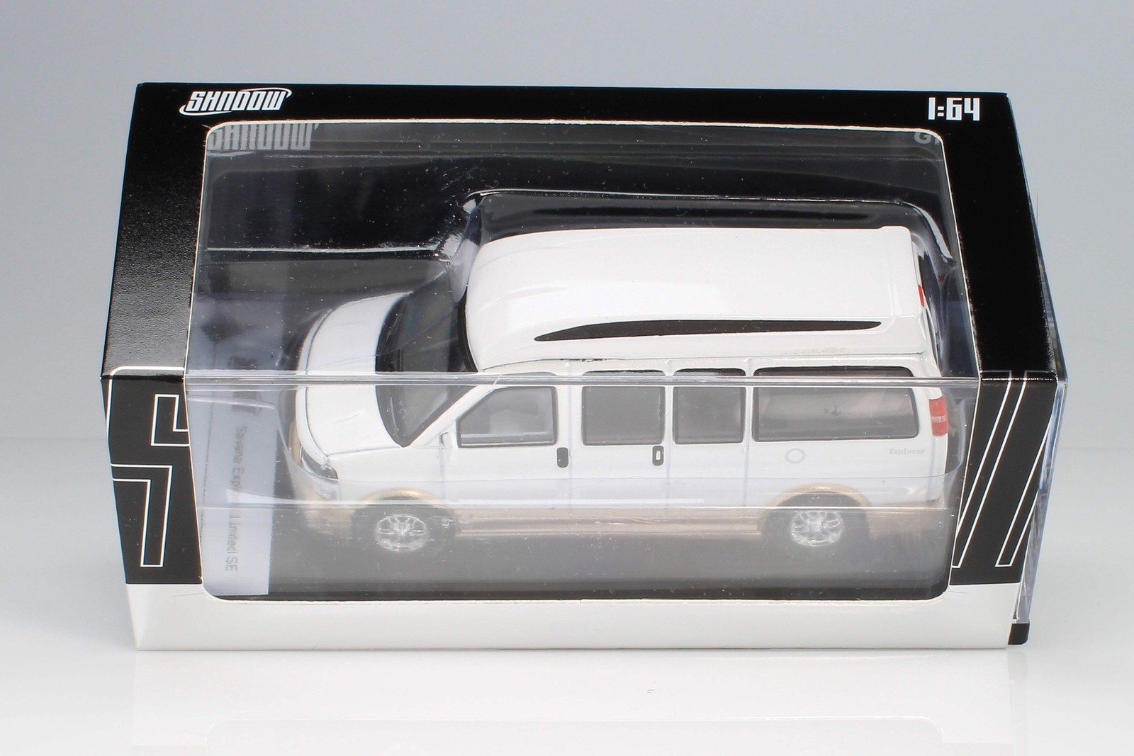 2006 GMC Savana Explorer Van 1:64 Shadow 289