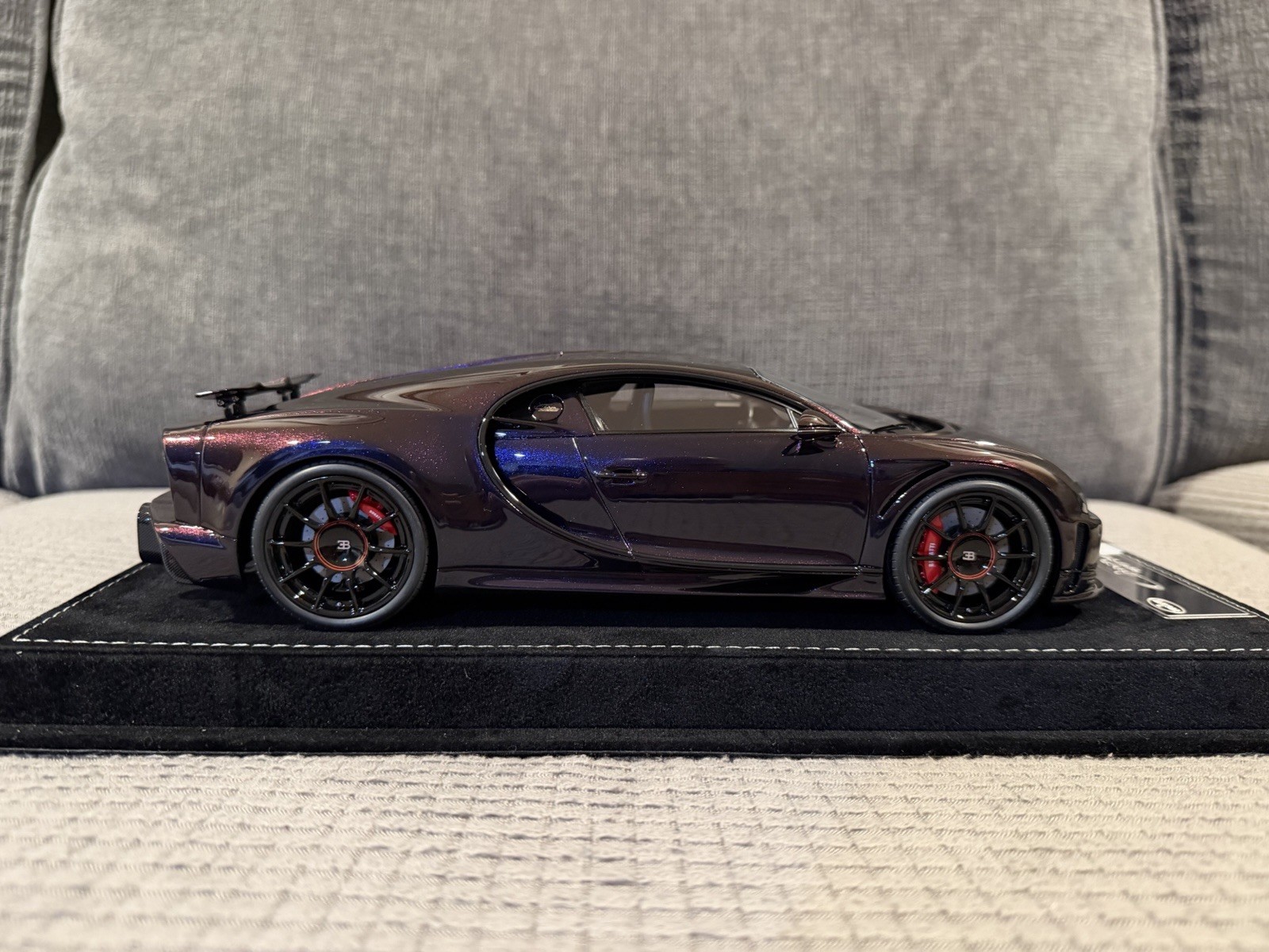 1/18 HH Henson & Heaven Bugatti Chiron SuperSport Chameleon Purple Limited 30pcs