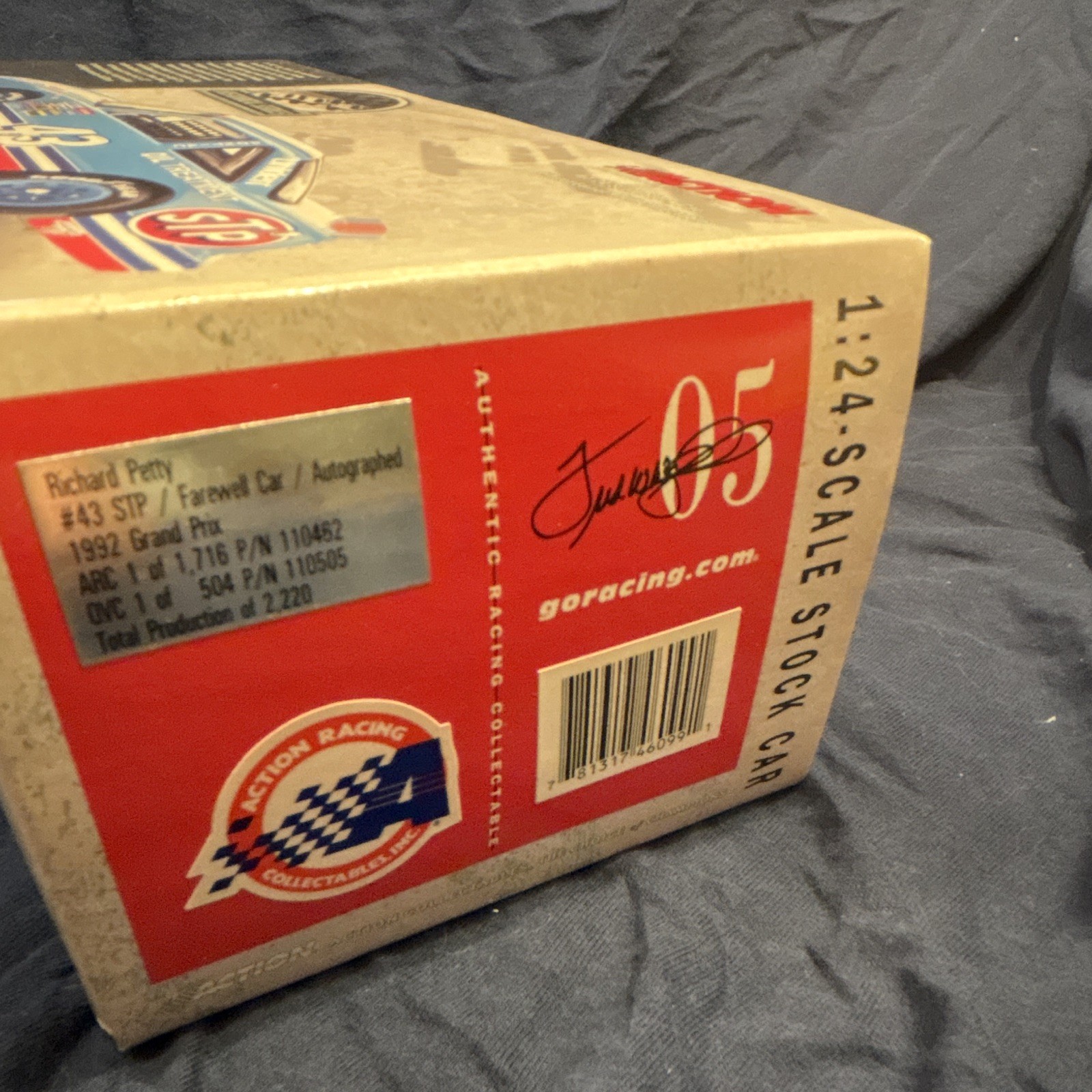 Action 1:24 NASCAR 1992 Richard Petty #43 STP Autographed FAREWELL CAR with COA!