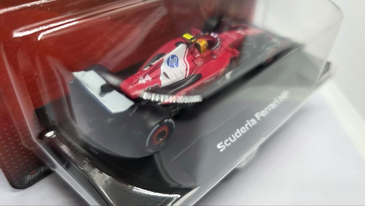 Hot Wheels Premium Ferrari F1 Lewis Hamilton #44 HRV11 1:64 Mattel 2026 NEW MINT