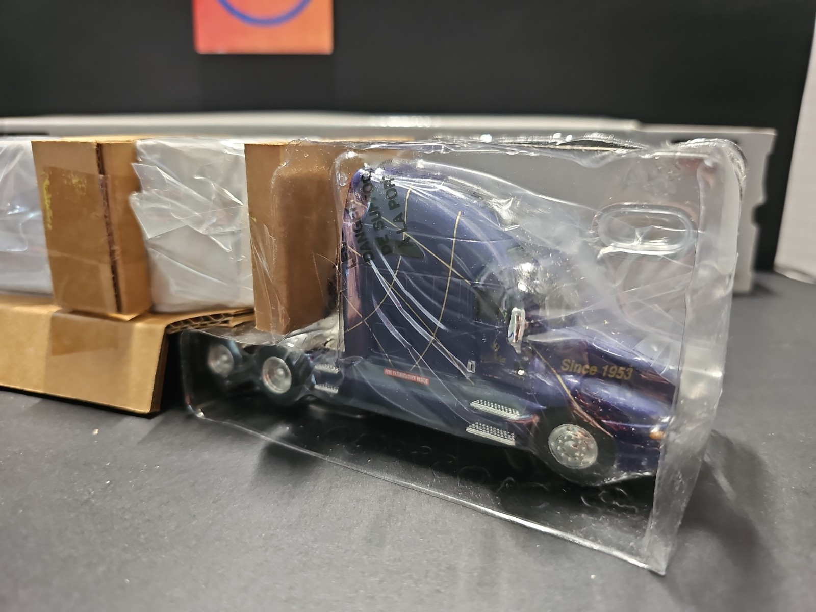 SpecCast Kenworth T-2000 J.J. Keller 1:64 Scale Diecast Truck & Trailer NIB