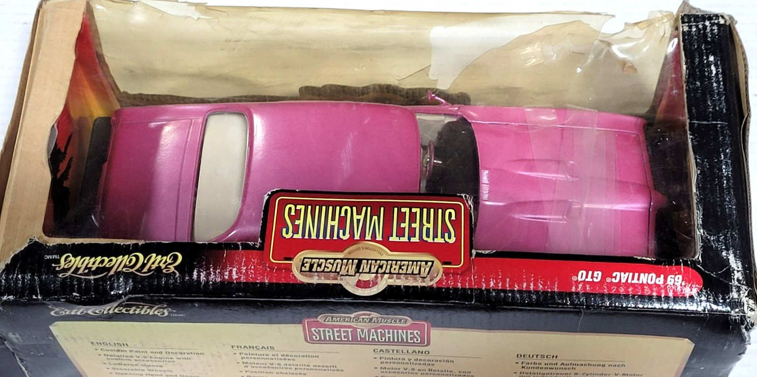 ERTL 1/18 – 1969 PONTIAC GTO, New (Pink – 7978)