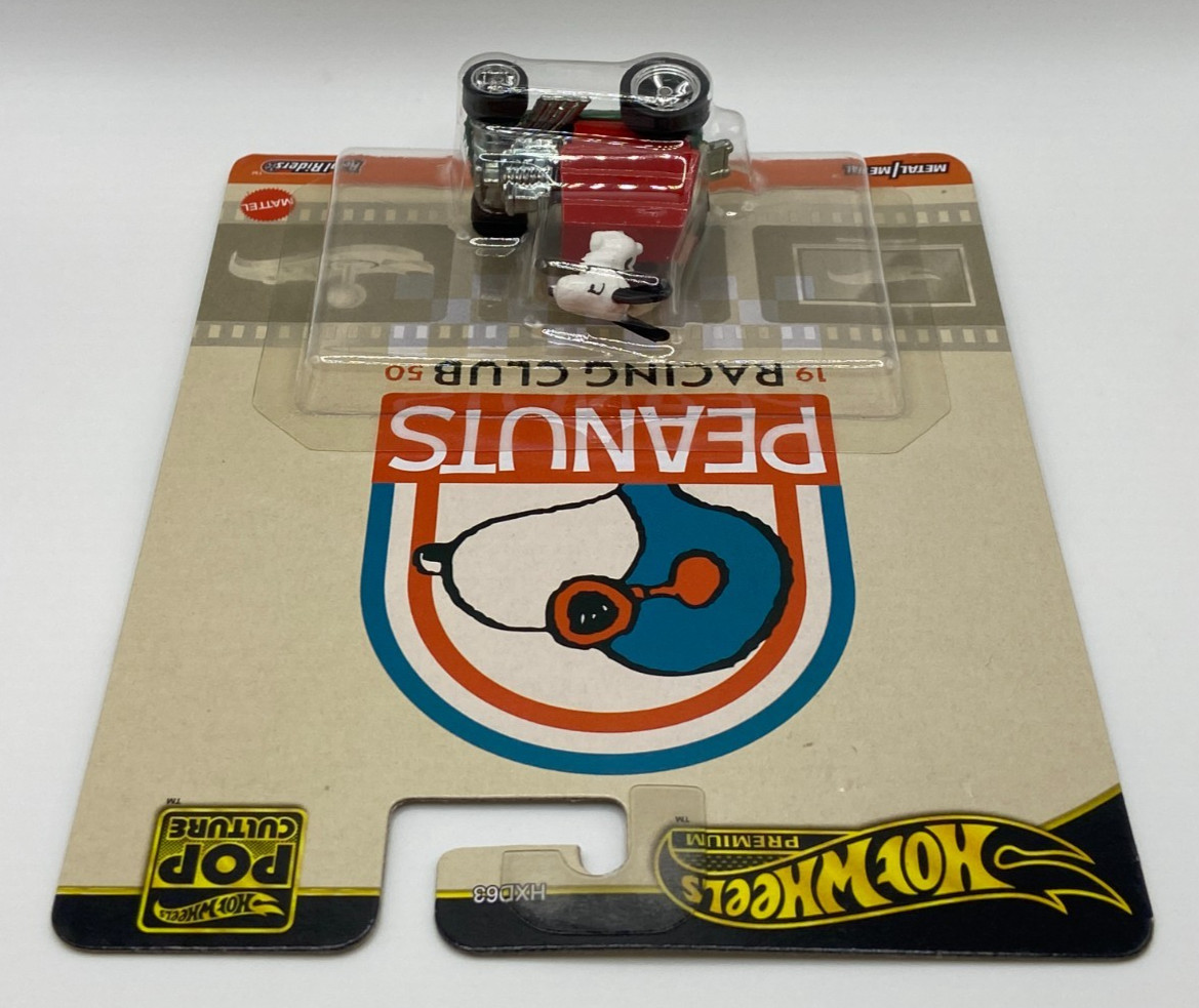 Hot Wheels Premium Pop Culture Peanuts Snoopy