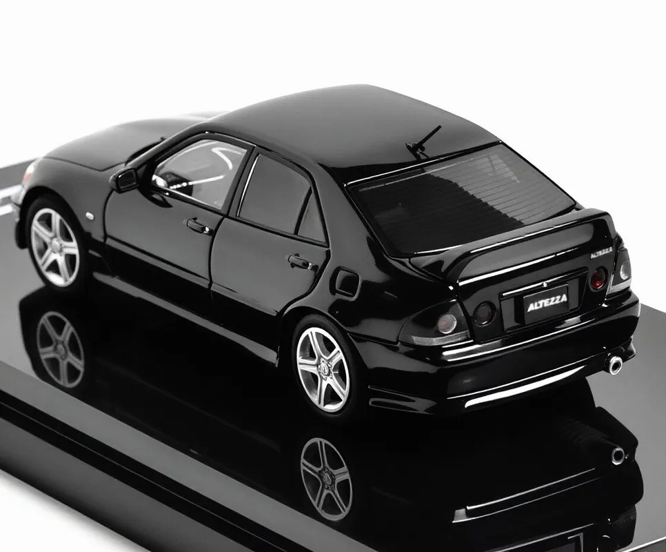 Hobby Japan 1:64 Black Altezza RS200 Spoiler Sport Model Diecast Metal Car