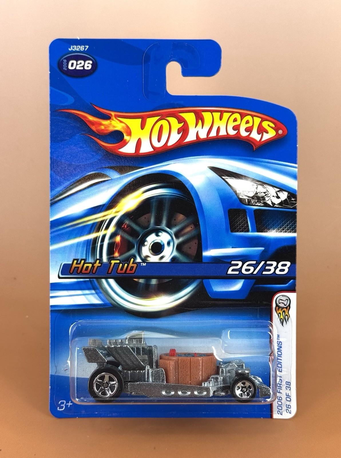 Hot Wheels 2006 First Editions HOT TUB Tan (lot of 2) w/FTE & 5s wheels 26/38