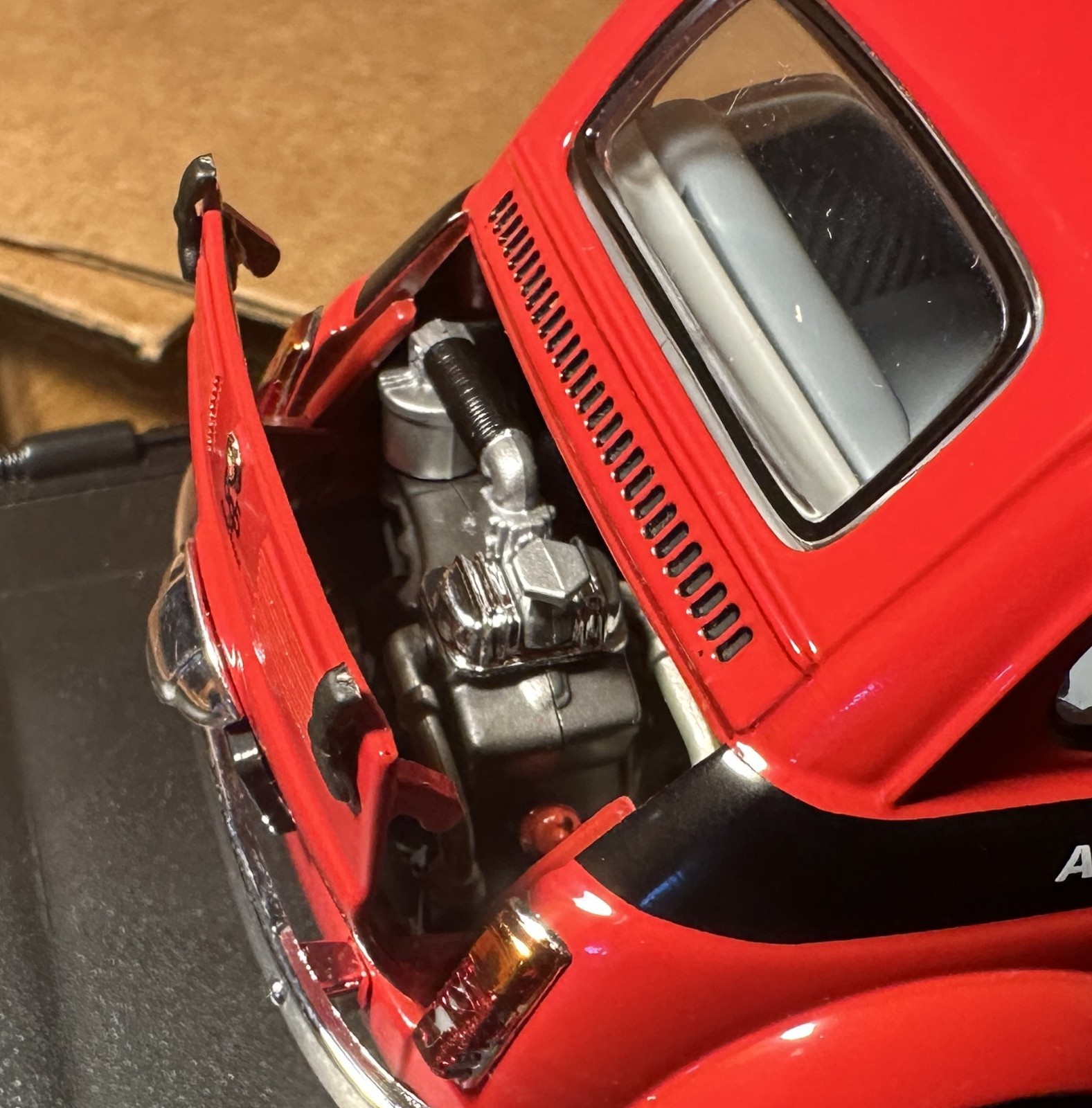 Road Legends 1/18 Scale 1960 Fiat Abarth 695SS Coupe, Red, Good condition