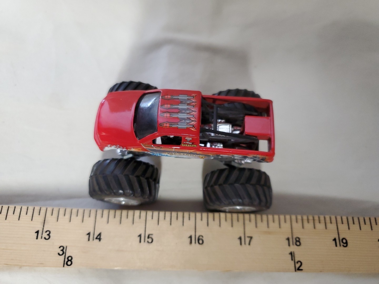Hot Wheels Monster Jam Monster Truck – The Destroyer – Approximate Scale 1:64