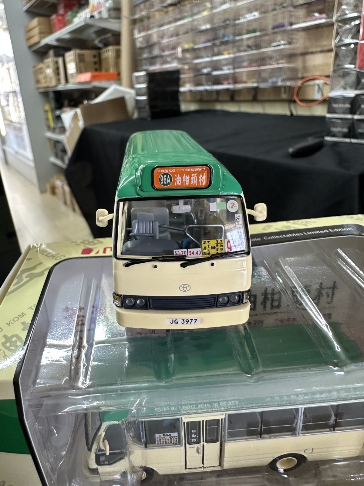 TOYOTA COASTER HONG KONG MINIBUS MINI BUS WHEELS STEER 1/64 DIECAST BY MODEL 1