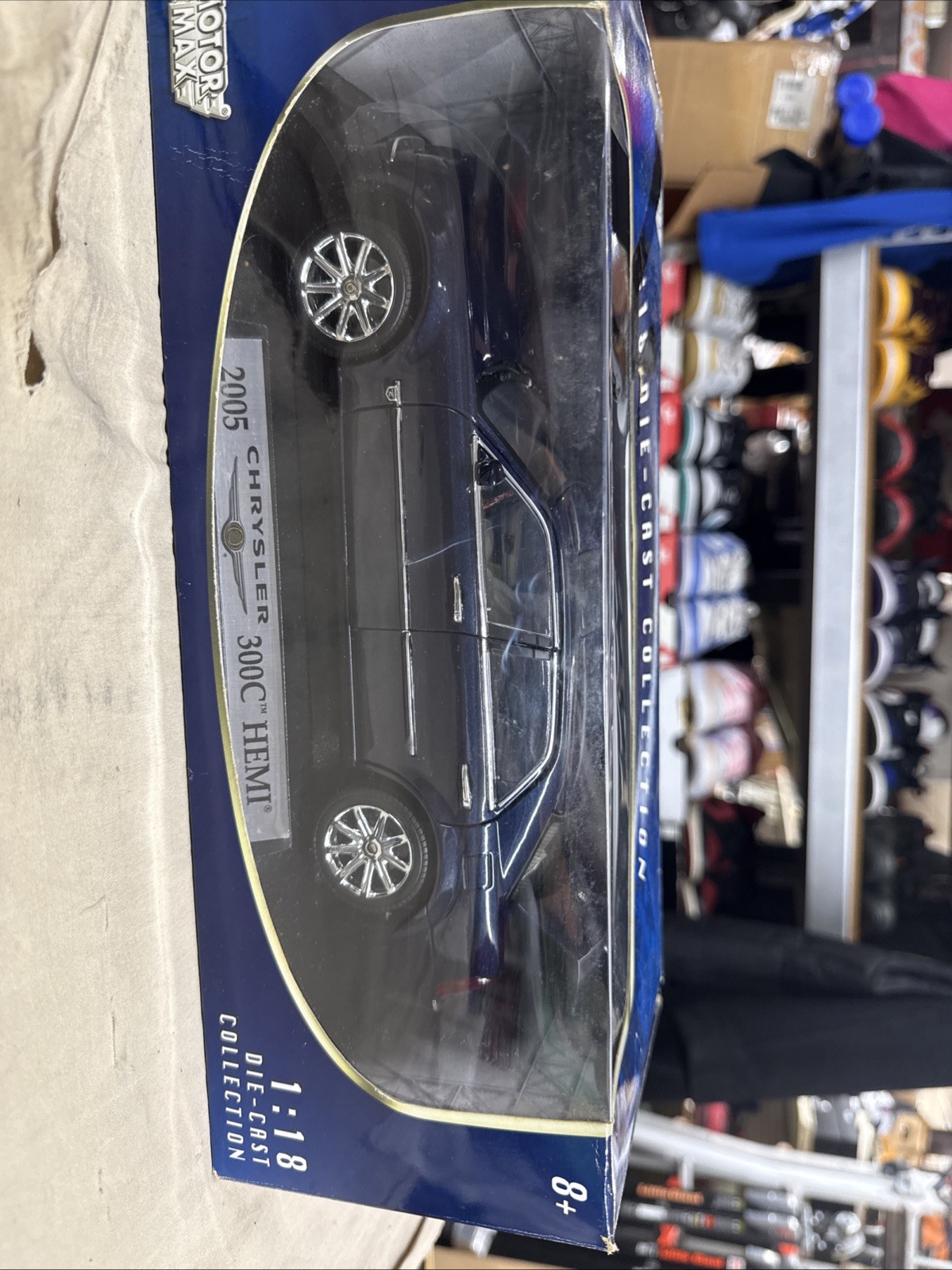 Fairfield 2005 Chrysler 300 Hemi C 1:18 Scale Diecast Model Car Blue 73155