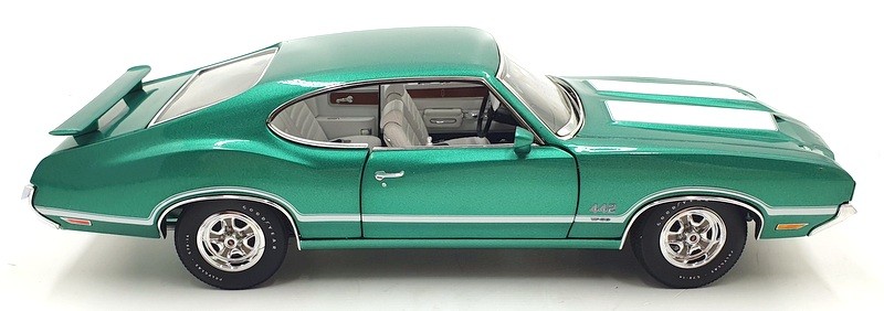ACME Models 1/18 Scale A1805602 – 1972 Oldsmobile 442 W30 – Green