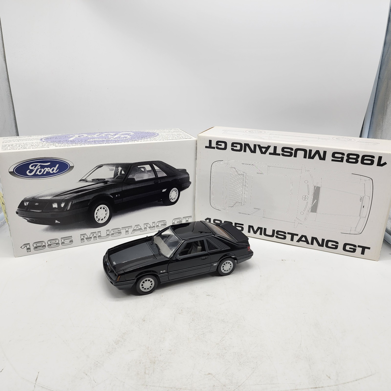 52Z GMP Black 1985 Ford Mustang 5.0 GT 1:18 New Open Box Rare HTF 1909/3000