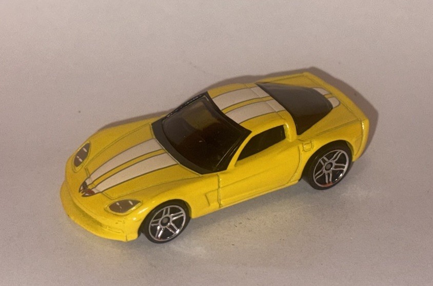 HOT WHEELS Loose MYSTERY CAR C6 Corvette (Yellow Version)