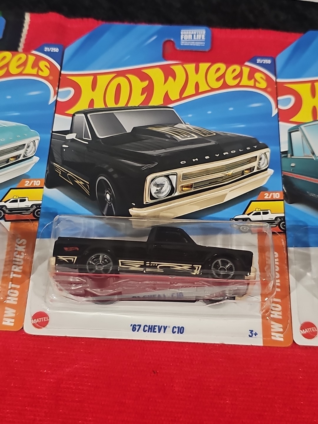 Hot Wheels Lot Of 14 Trucks And 2 Blazer