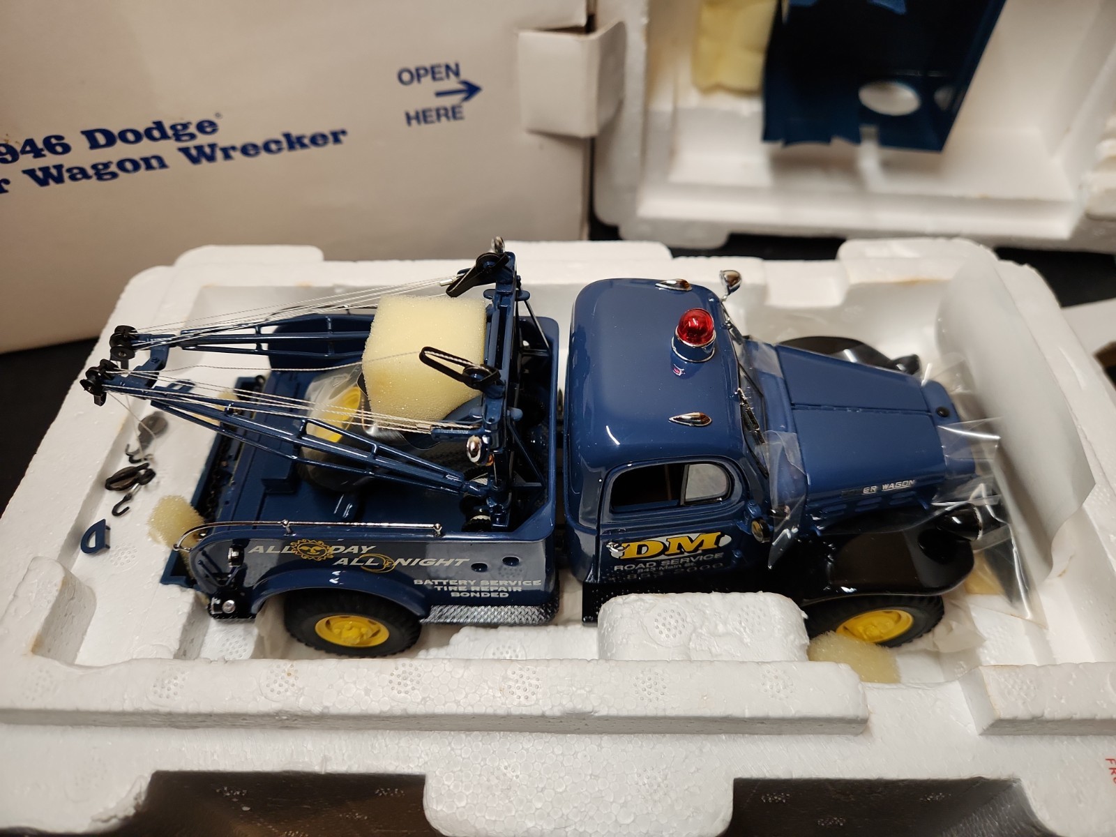 Danbury Mint 1946 Dodge Power Wagon Wrecker in Original Box Never Displayed