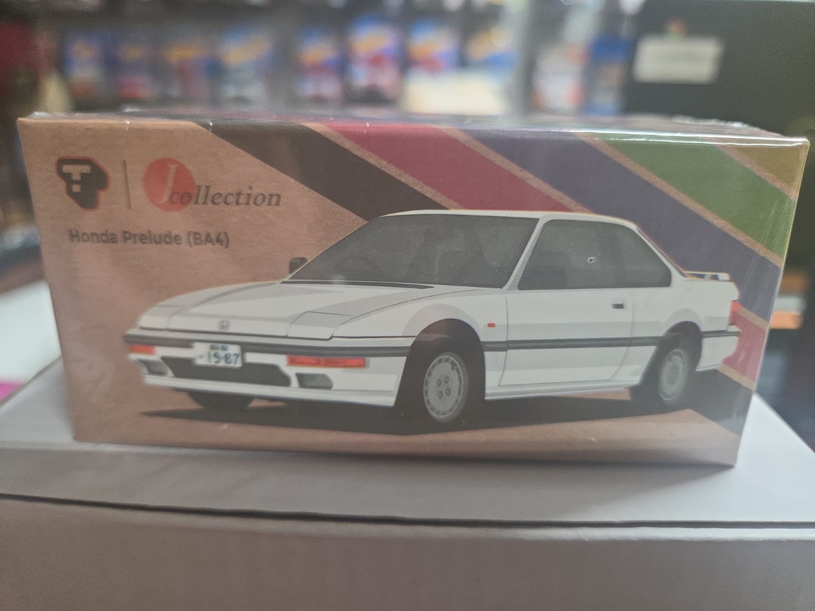 HONDA PRELUDE (BA4) RHD WHITE 1/64 DIECAST MODEL BY TARMAC WORKS JC64-TL009-WH
