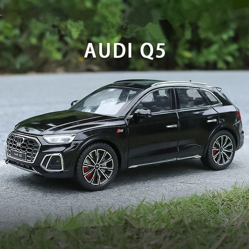 1:24 AUDI Q5 SUV Alloy Car Model Diecast & Toy Vehicle Metal Childrens Gift Kids