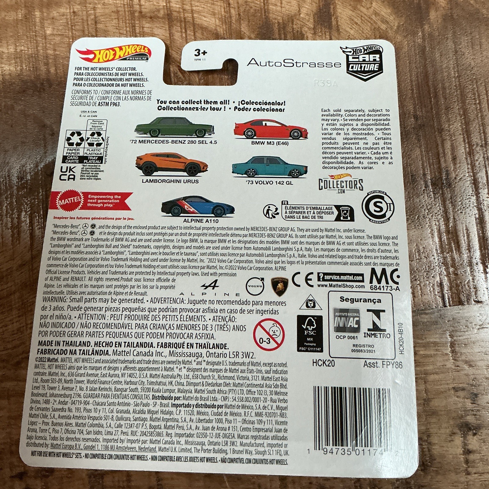 Hot Wheels Car Culture AutoStrasse 1973 Volvo 142 GL Real Riders 1:64 Black