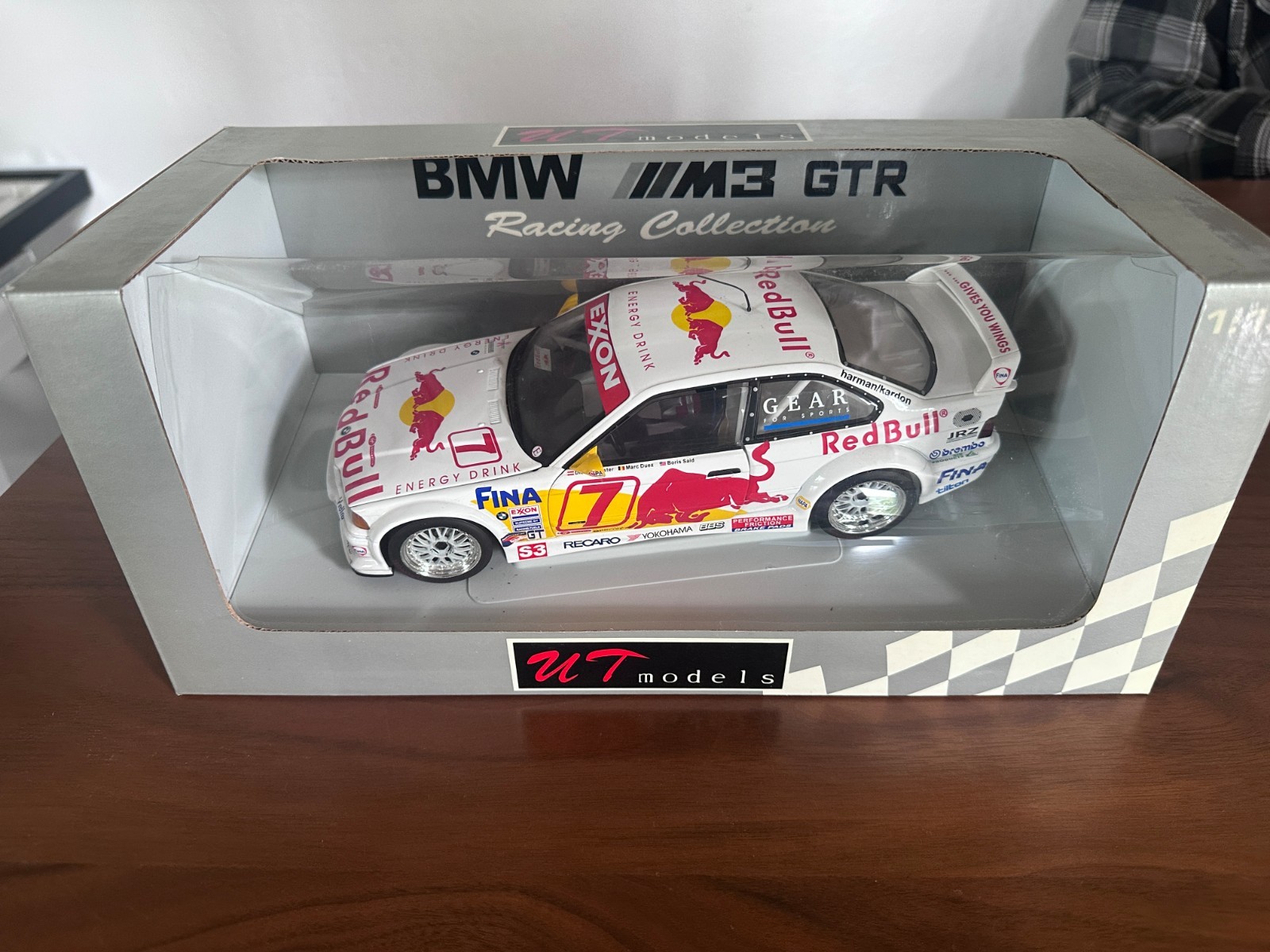 1:18 UT model diecast BMW M3 GTR – Racing collection