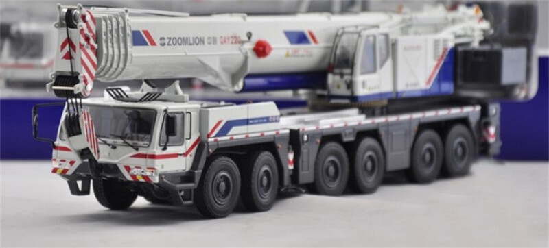 for ZOOMLION QAY220V ALL TERRAIN CRANE White Collection Edition 1:50 Truck Model
