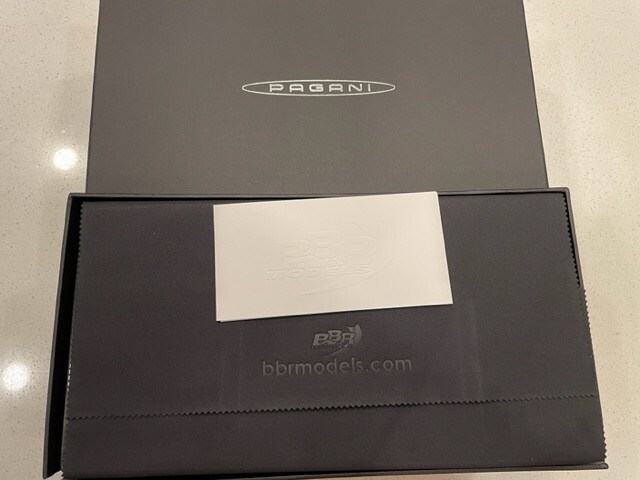 1/18 BBR PAGANI IMOLA MATT SILVER BBR Leather Base Display case P18192D Ltd 220