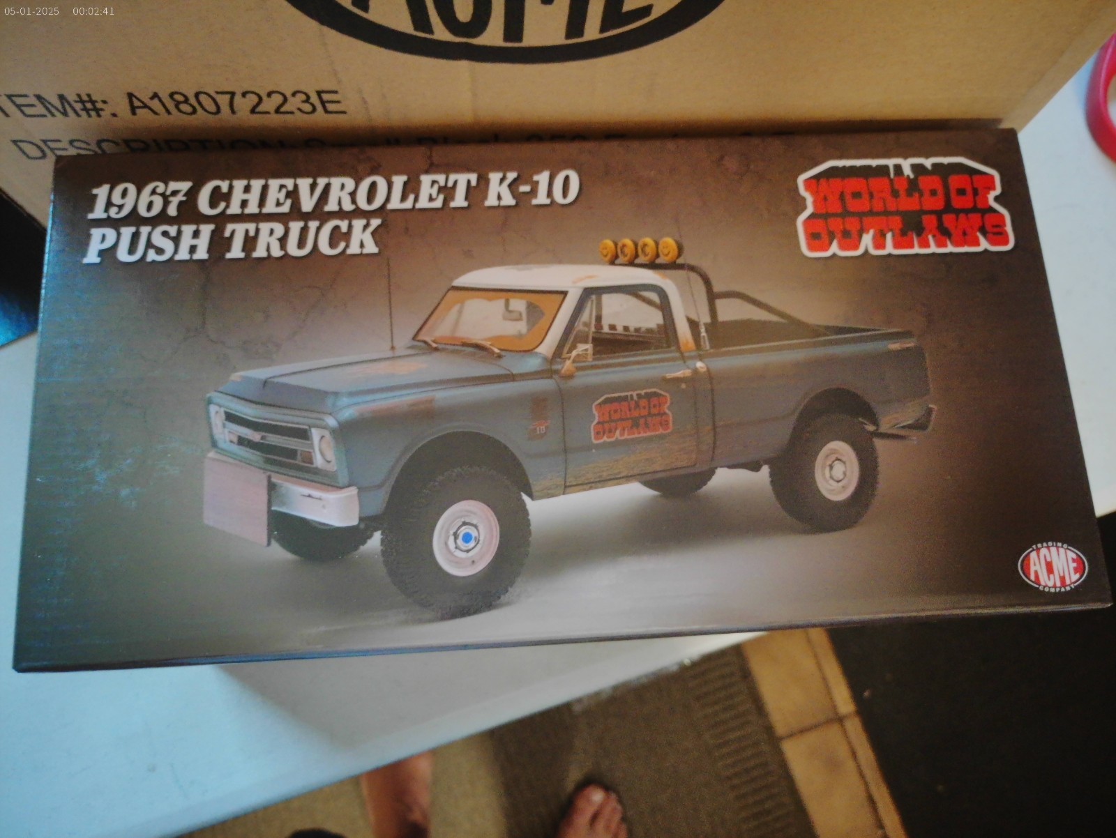 1967 CHEVY K-10 PUSH TRUCK WORLD OF OUTLAWS RACING RUSTED 1:18 ACME A1807223