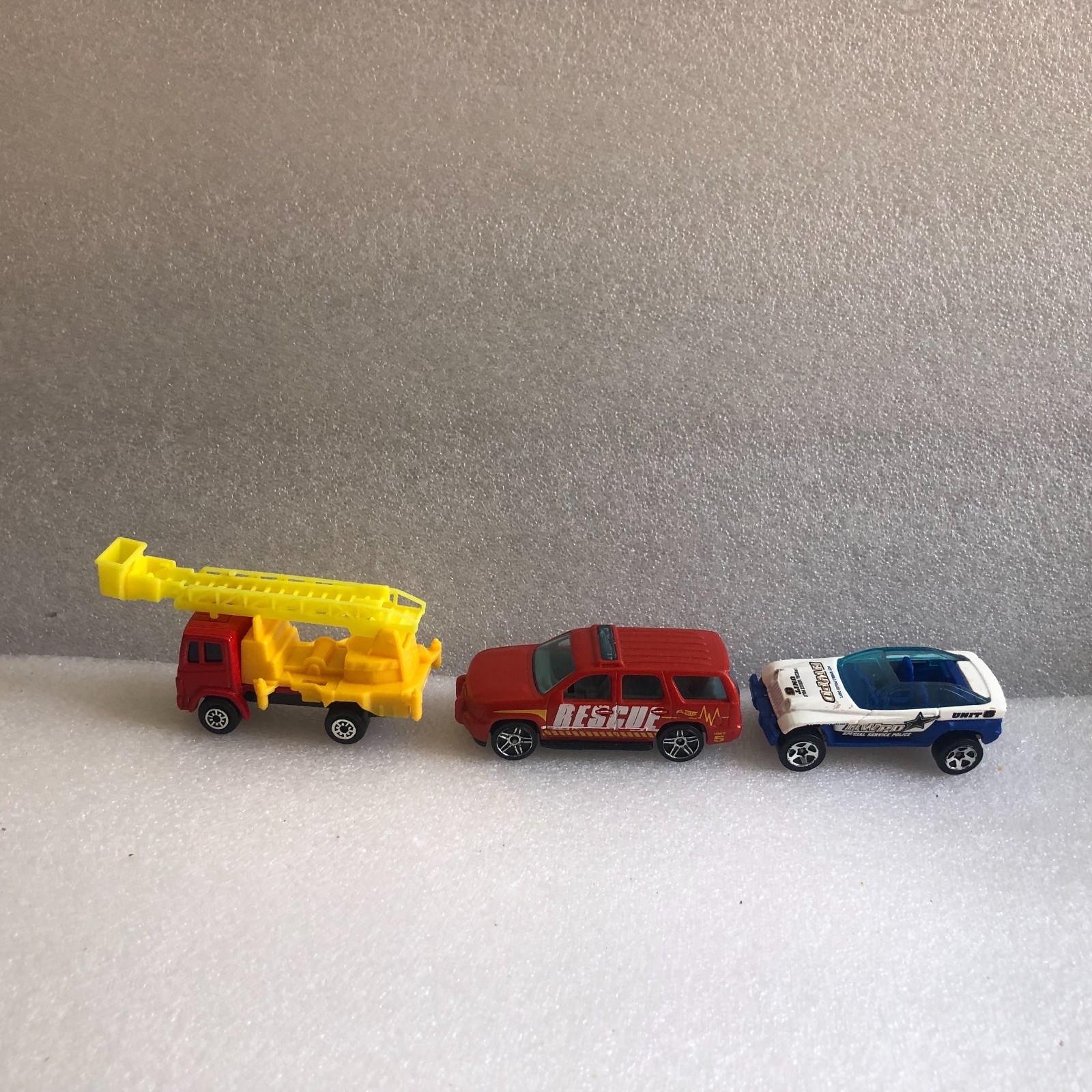 Lot of 8 Hot Wheels, Mattel, Maisto, Kinsmart Police, Fire, Ambulance, & Rescue