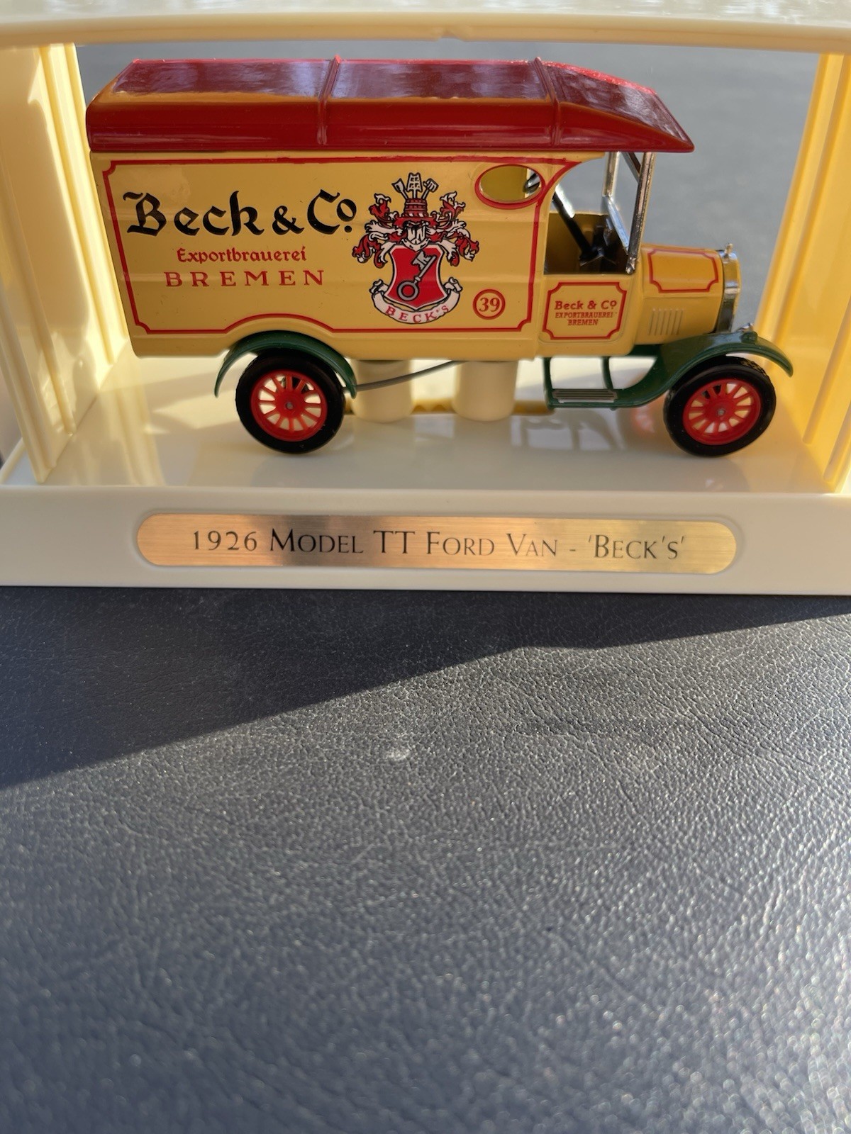 Matchbox Collectibles diecast #YGB02 1926 Ford Model TT – Beck’s Beer – 1:43