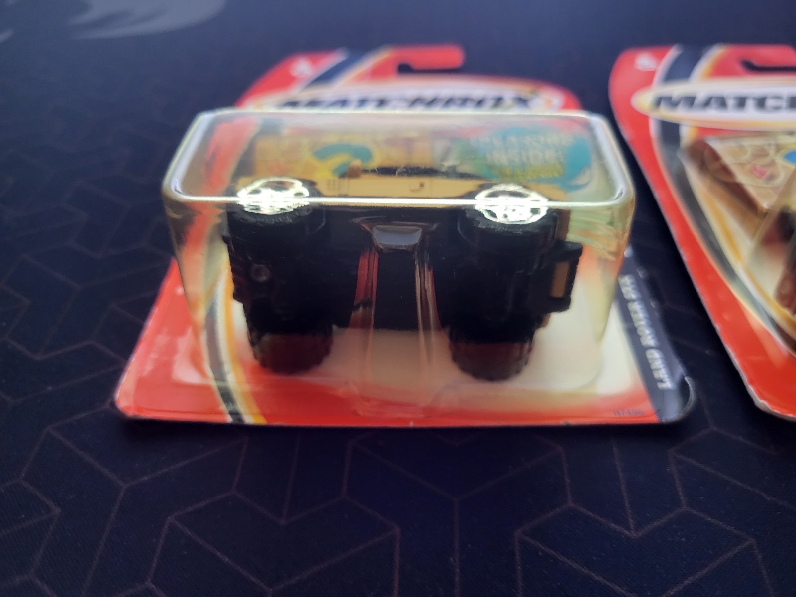 Matchbox Treasure Chest Land Rover SVX Tan #12 / Black #52 SUV (✔️Lot of 2)