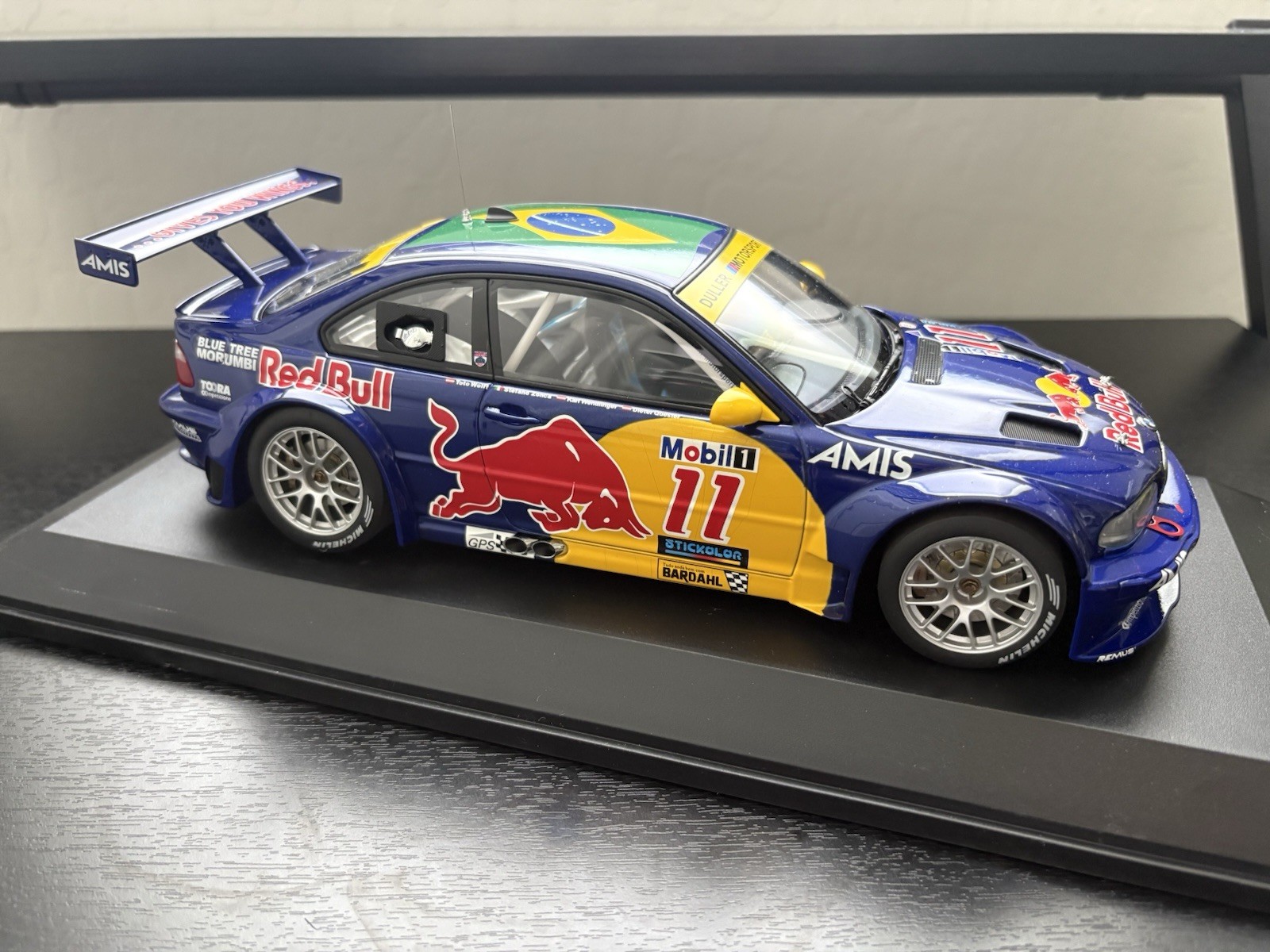 1:18 Autoart BMW E46 M3 GTR ‘Red Bull’ #11 Interlagos