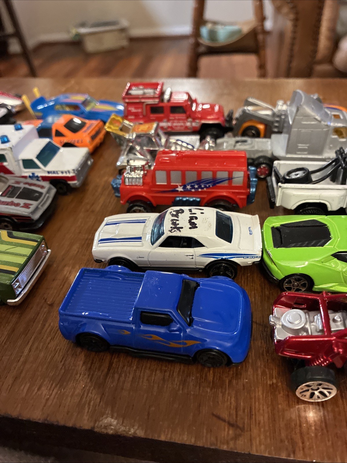 1/64 Used Diecast Lot Maisto, Matchbox And Other Brands