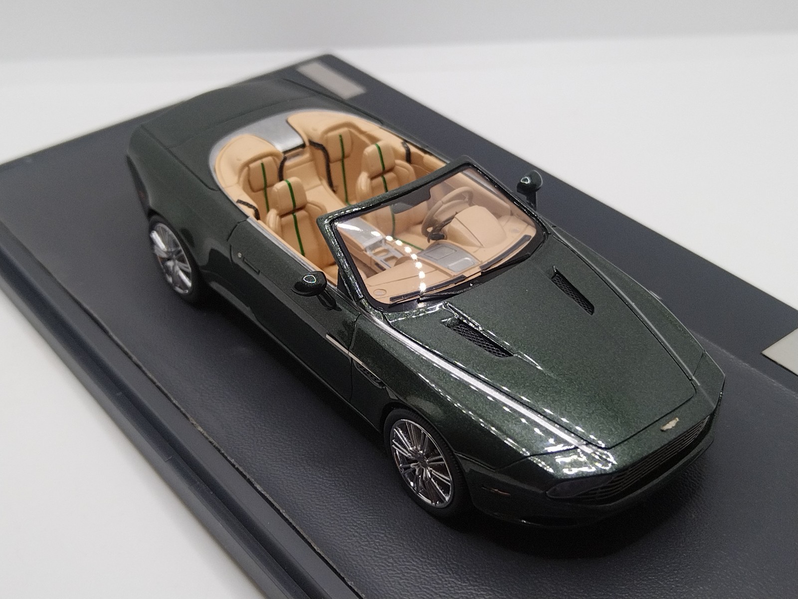 MATRIX 1/43 Aston Martin DB9 Spyder Centennial Zagato 2013. Extremely Rare!