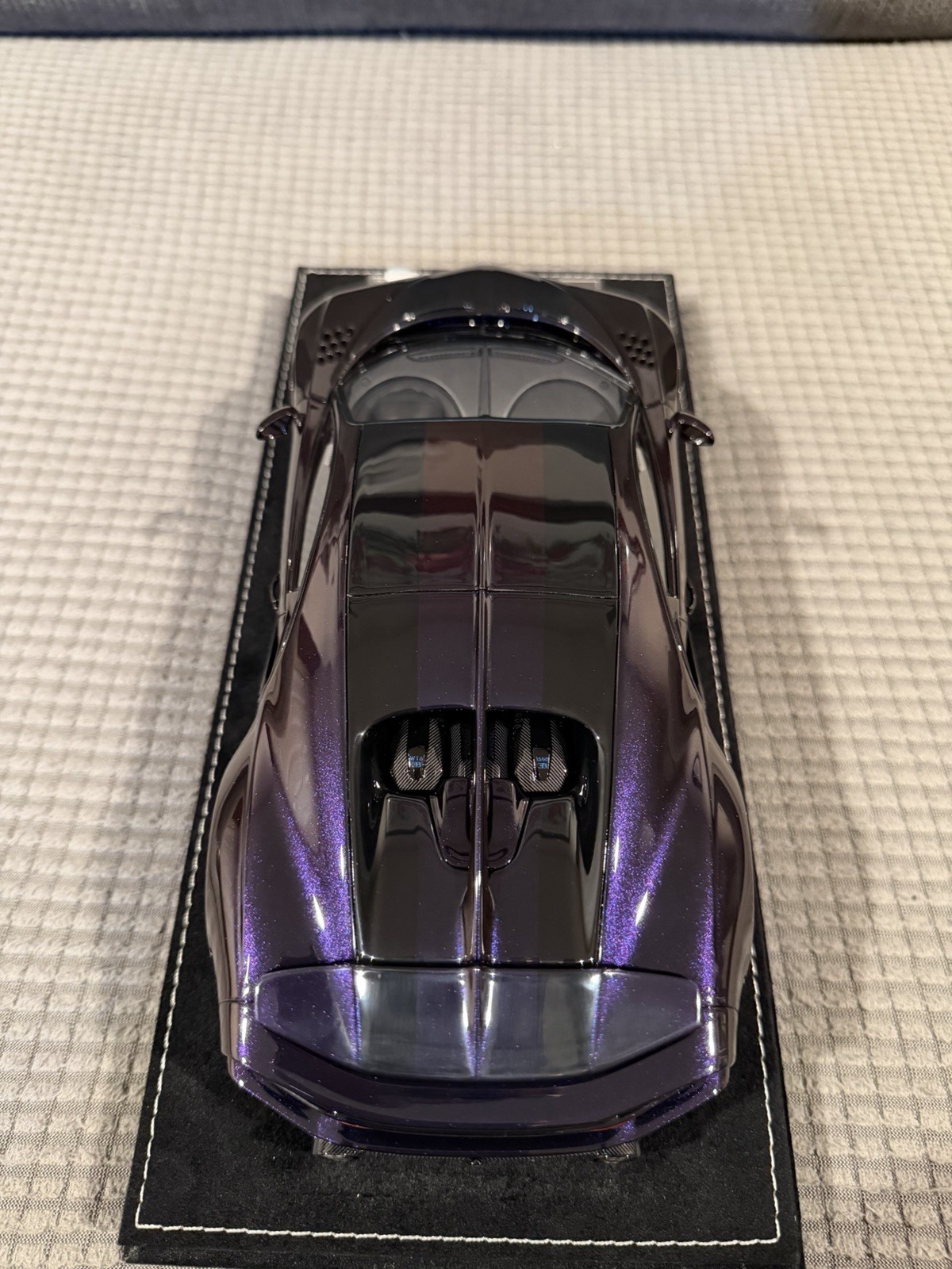 1/18 HH Henson & Heaven Bugatti Chiron SuperSport Chameleon Purple Limited 30pcs