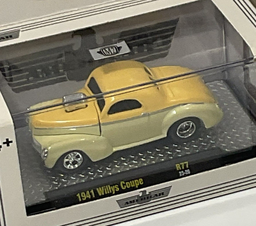 M2 Machines 1941 ’41 WILLYS COUPE R77 23-26 Americar Yellow/Cream 1/64 2023