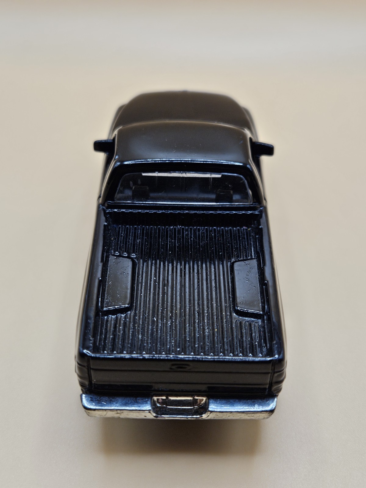 1/46 MAISTO TRUCK 1990’S DODGE RAM 1500 PICKUP TRUCK BLACK