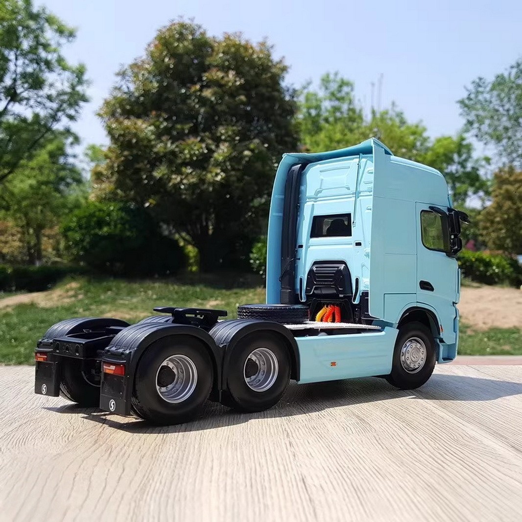 1/24 Scale SHACMAN X6000 Truck Blue Diecast Car Model Toy Collection Gift