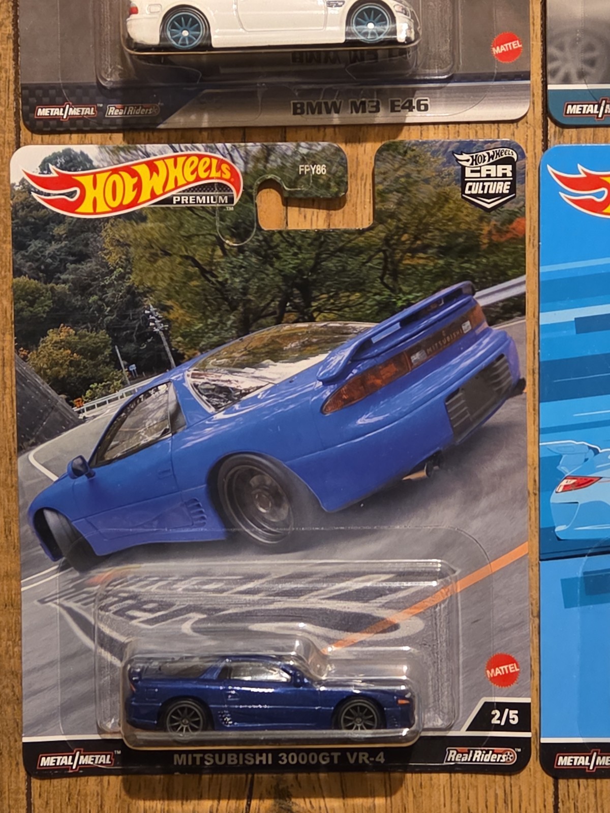 8 Hot Wheels Premium Porsche, Nissan, Toyota, Honda, BMW. Mitsubishi, Audi